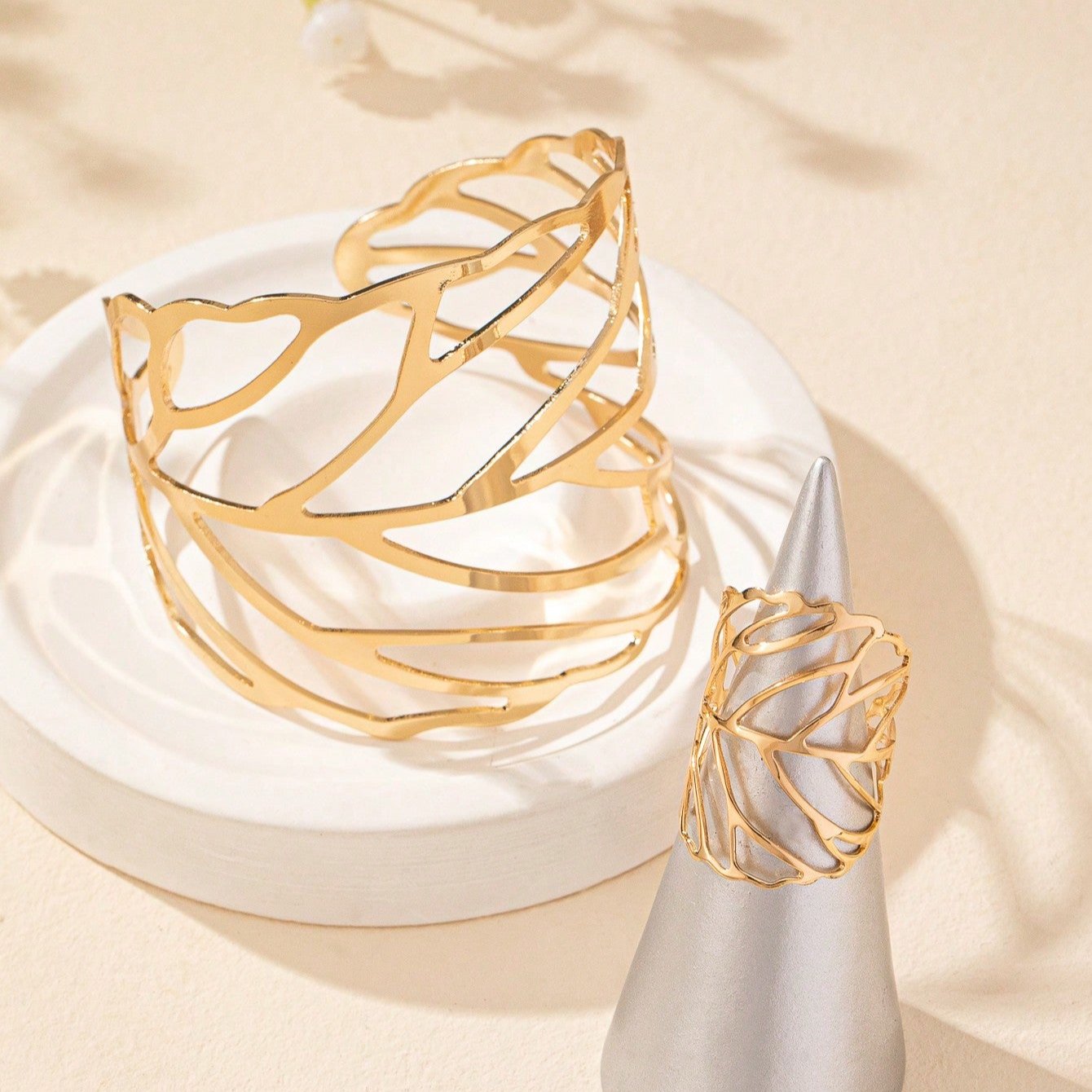 Set foglia: 1 bracciale e 1 anello