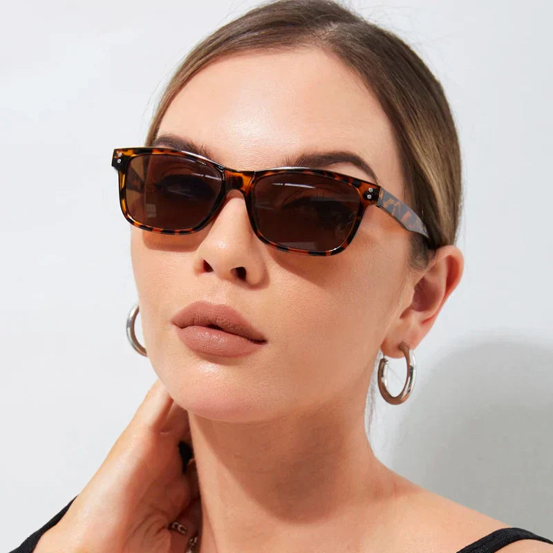 Occhiali da Sole Femminili Modello Lupi