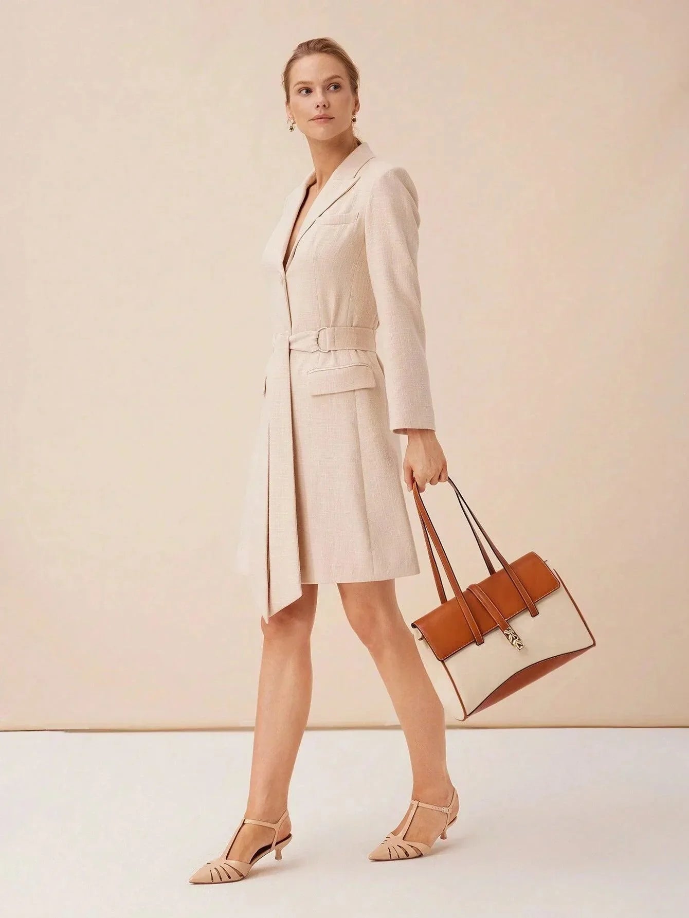 Borsa a spalla da donna con patta bicolore “Roma”